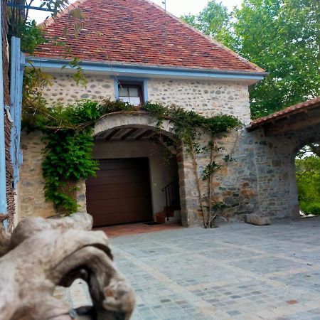 Apartament Entre Galets Sauveterre-de-Bearn Zewnętrze zdjęcie