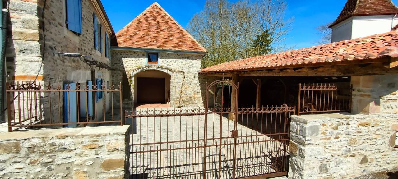 Apartament Entre Galets Sauveterre-de-Bearn Zewnętrze zdjęcie